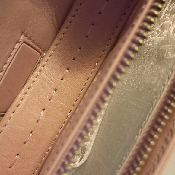 David Charles Famous Designer Peach Color Bag - Picture 4 of 5